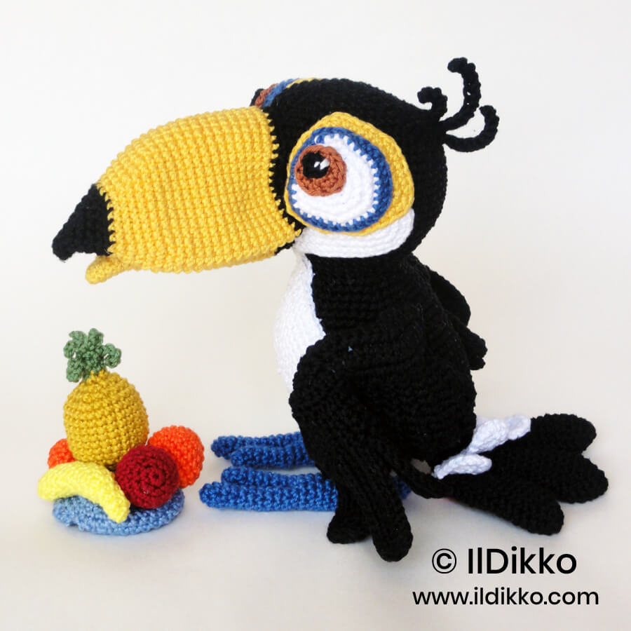 WSquare Carlos the Toucan 15