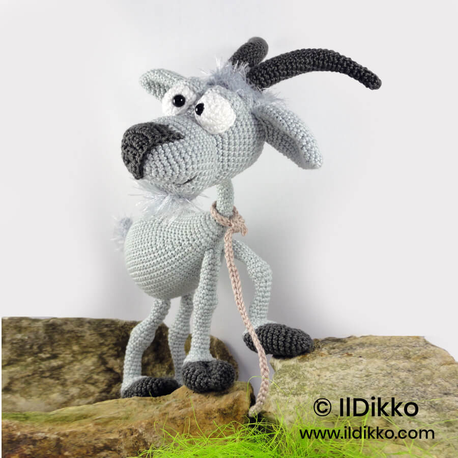 WSquare Gus the Goat 32