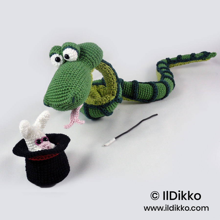 WSquare Jake the Snake 54