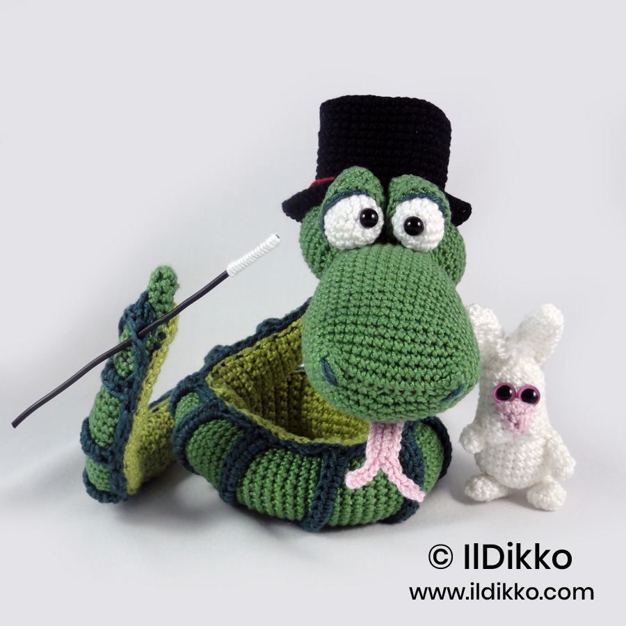 WSquare Jake the Snake 73(2)