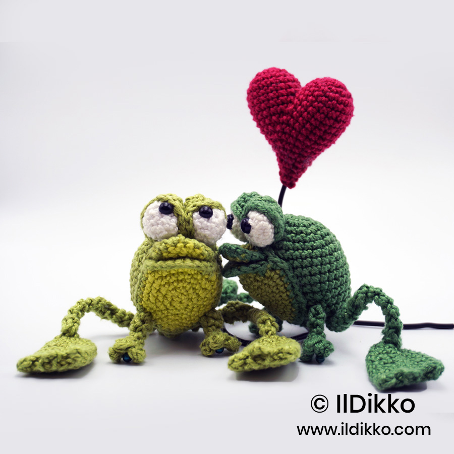 WFranz and Frida the Frogs 4634